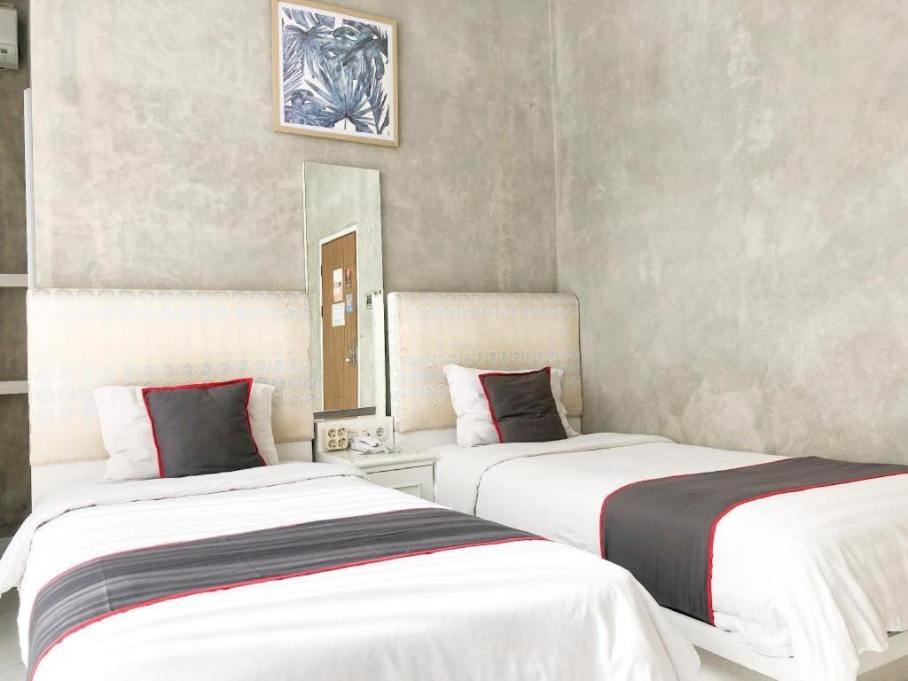 Hotel Collection O 31 The Batik Bed And Coffee Bandung Exterior foto