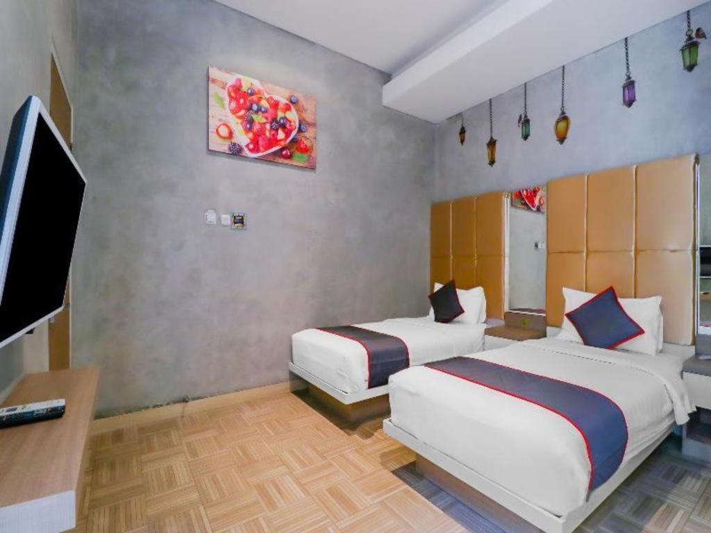 Hotel Collection O 31 The Batik Bed And Coffee Bandung Exterior foto